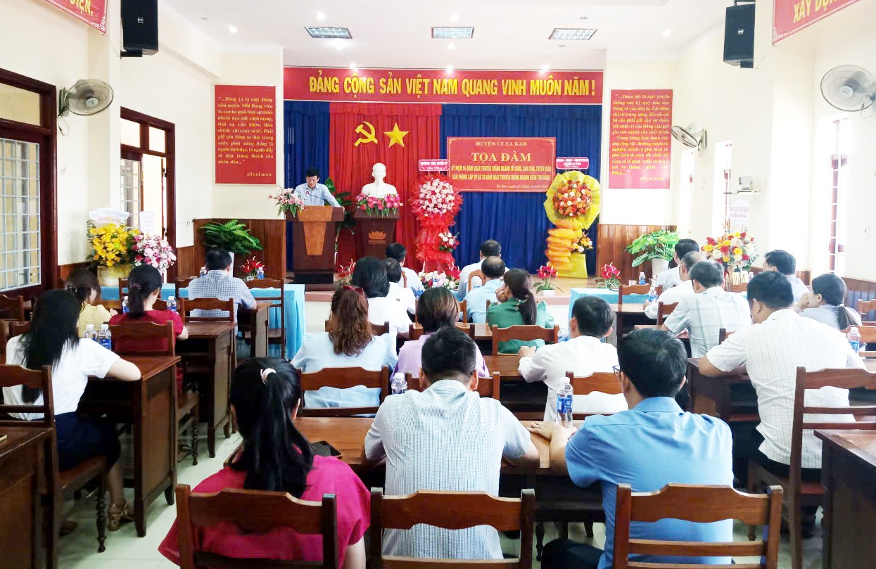QC tọa đàm HU
